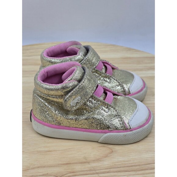 See Kai Run Drew Gold Shine Basic Shoes Infant Girl Sz 4 - Picture 1 of 9